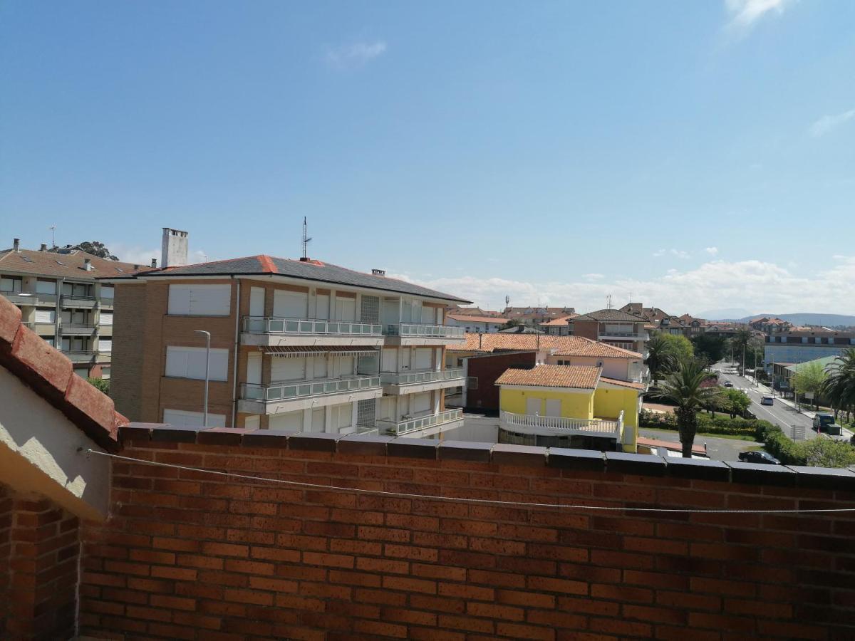 Apartamentos Regollera Noja Exterior photo